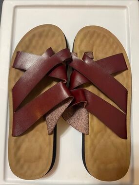 Men’s  Cross-Strap Slide Sandals in Burgundy Sz.43 USA 9.5/10 New
